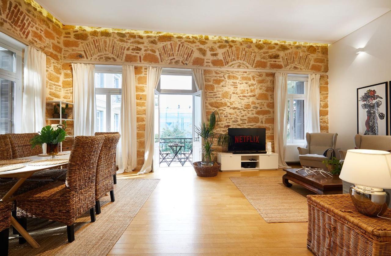 Chloe Boutique Apartments Plaka Atene Esterno foto