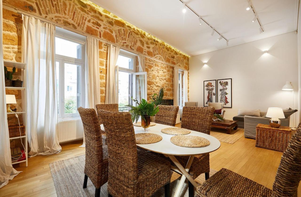 Chloe Boutique Apartments Plaka Atene Esterno foto