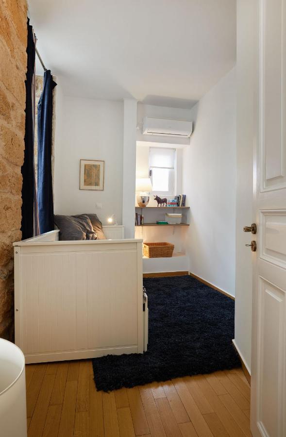 Chloe Boutique Apartments Plaka Atene Esterno foto