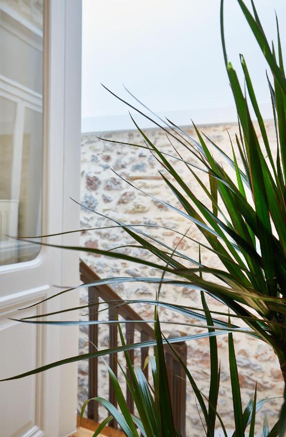 Chloe Boutique Apartments Plaka Atene Esterno foto