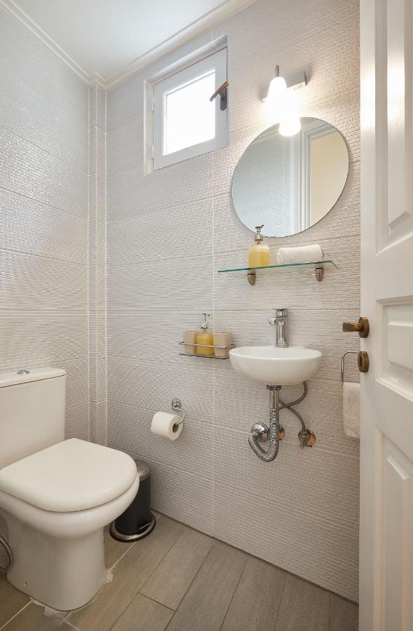 Chloe Boutique Apartments Plaka Atene Esterno foto
